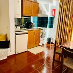 T1, Oura Apartmán *