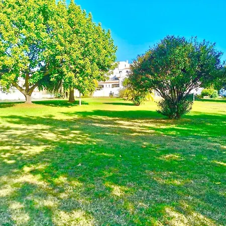 T1, Oura Apartament *