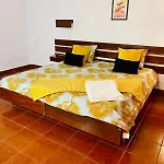 T1, Oura Apartamento *