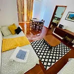 Apartamento T1, Oura