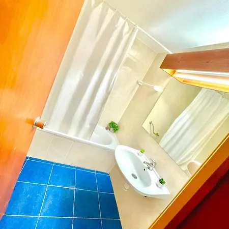 Apartment T1, Oura *